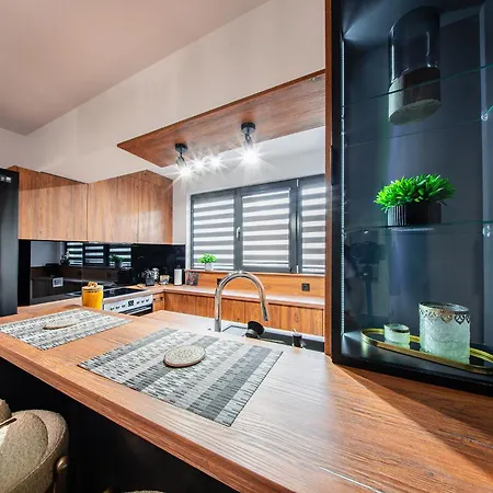 Luxbox Apartmán *